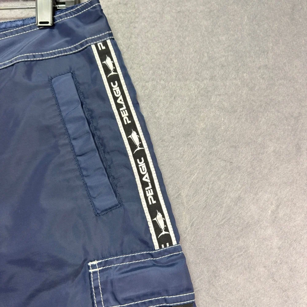 Pelagic Black Fin Mens Board Shorts Navy Blue Fishing Cargo Shorts Size 32 201